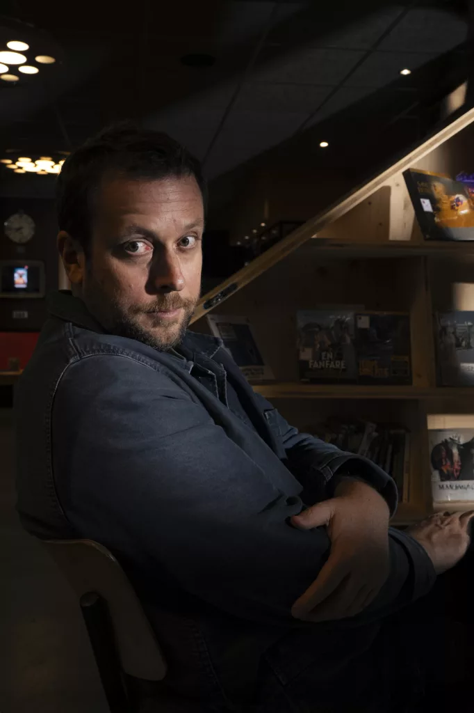 Portrait du réalisateur Joachim Lafosse au Cinéma LUX de Caen en novembre 2025 - Photographie par Ashkan Noroozkhani