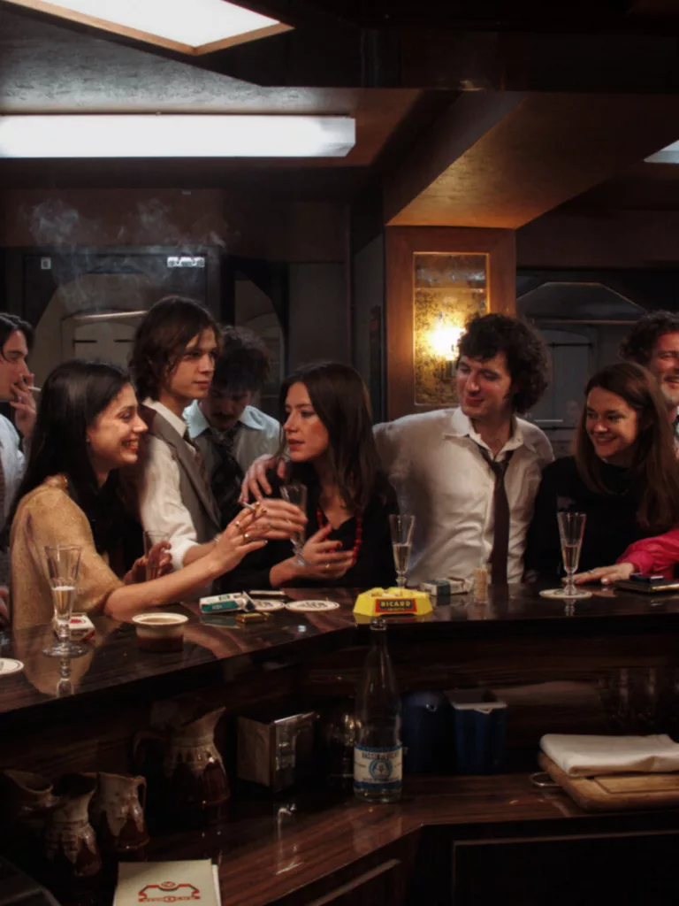 MARIAGE AU GOÛT D’ORANGE Un film de Christophe Honoré Avec Adèle Exarchopoulous, Vincent Lacoste, Paul Kircher, Alban Lenoir, Nadia Tereszkiewicz, Malou Khebizi